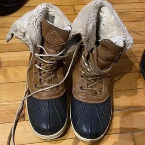 Konkrete  winter boots